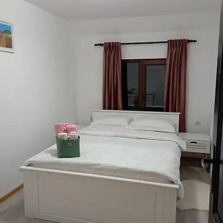 Holiday home Domeniul Barabuc